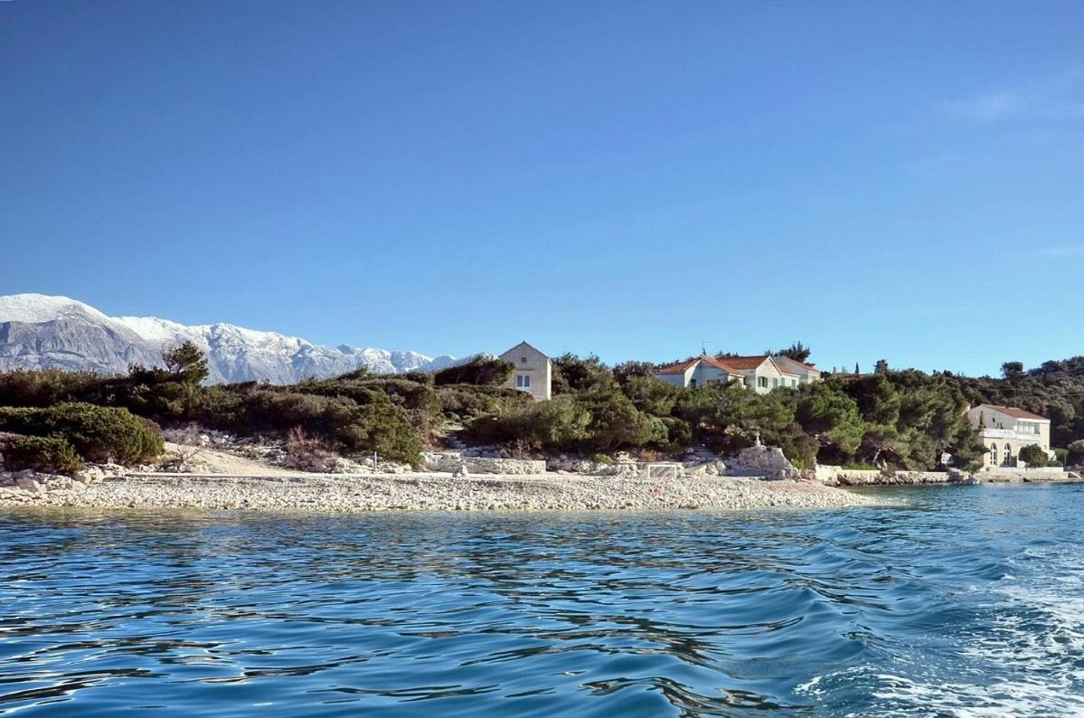 Apartman Povlja Bungalows *