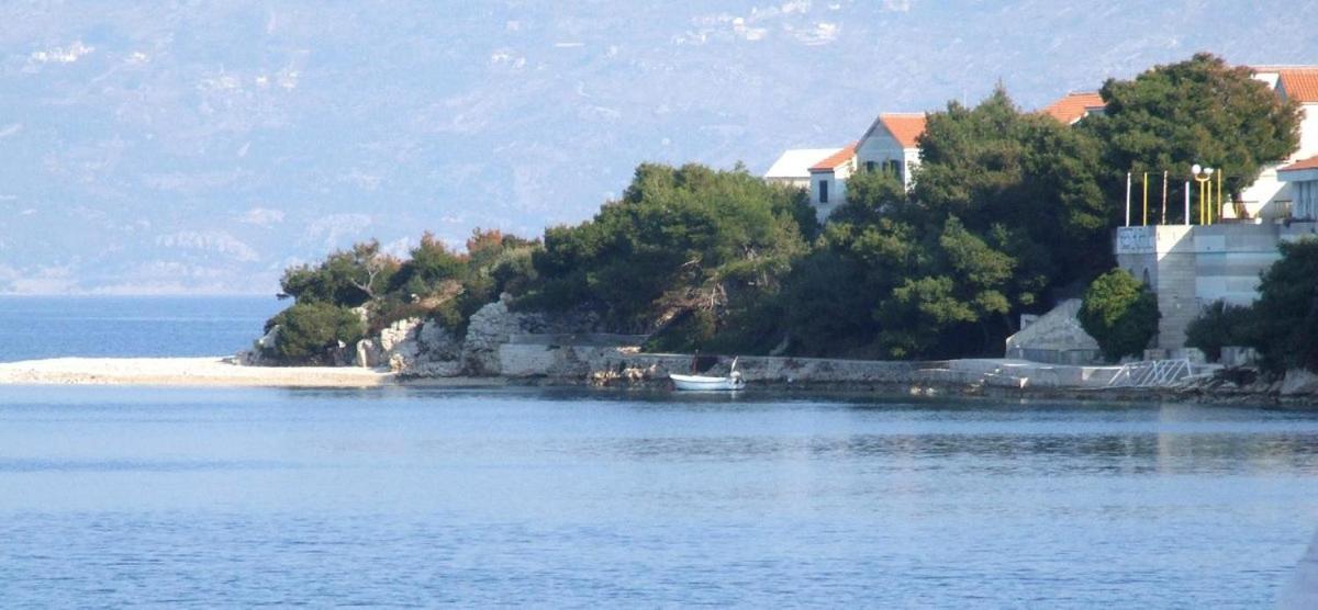 Povlja Bungalows