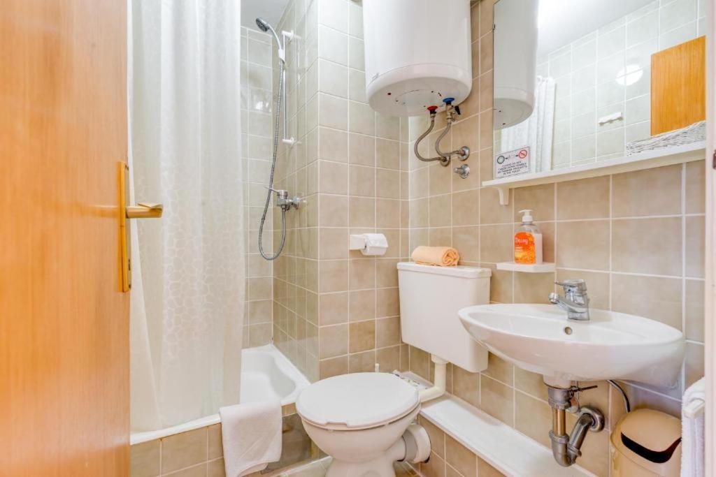 Apartman Povlja Bungalows *