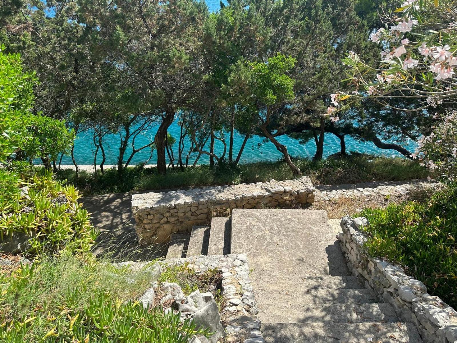 Povlja Bungalows *